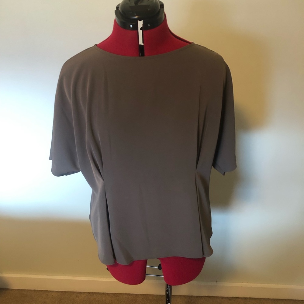 Uniqlo grey blouse size medium